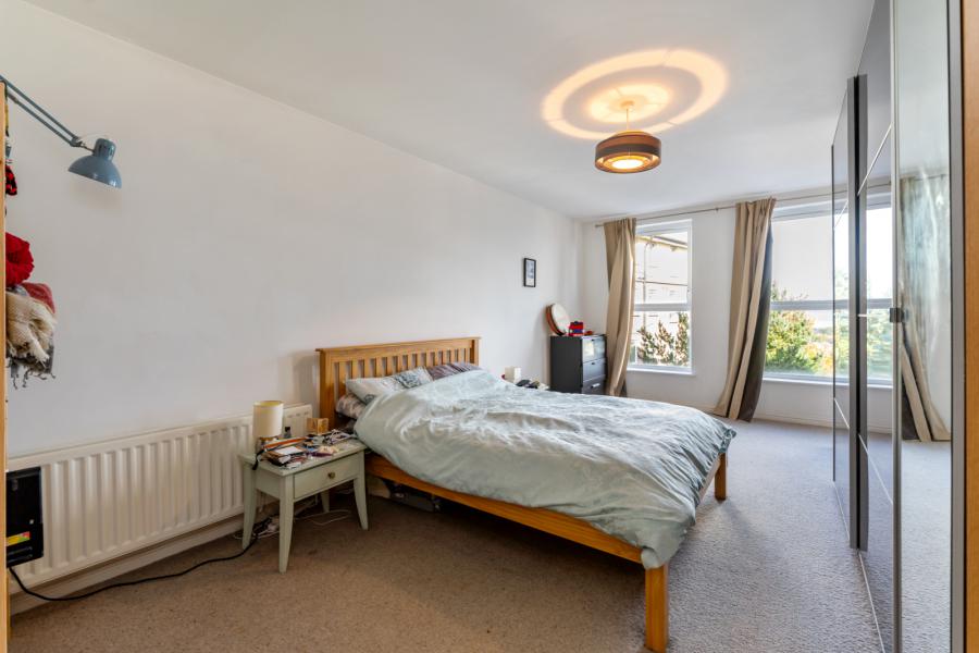 Apartment 68, 6 Northview