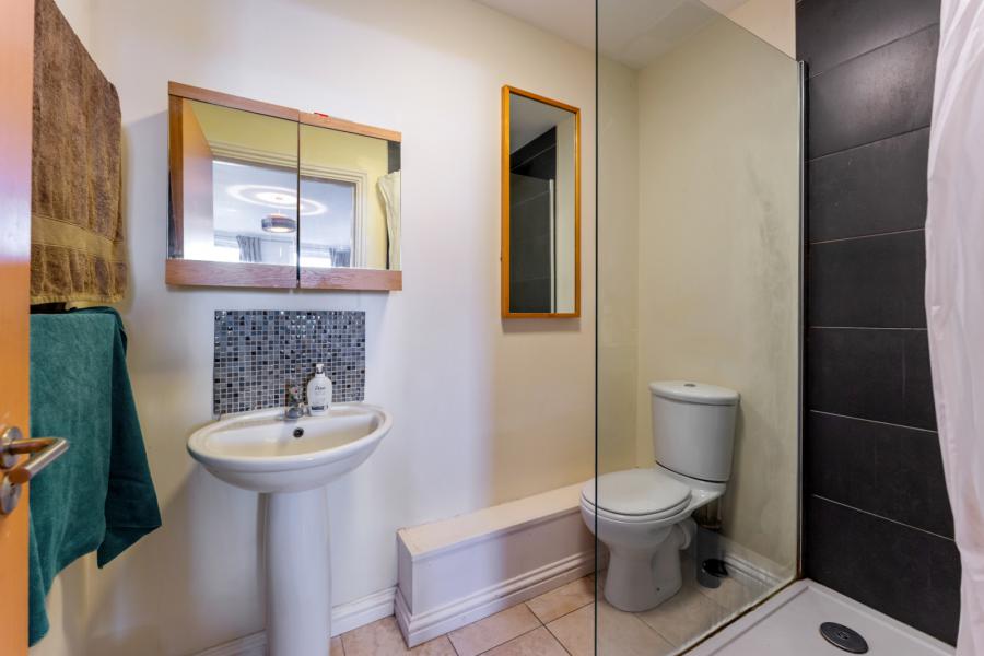 Apartment 68, 6 Northview