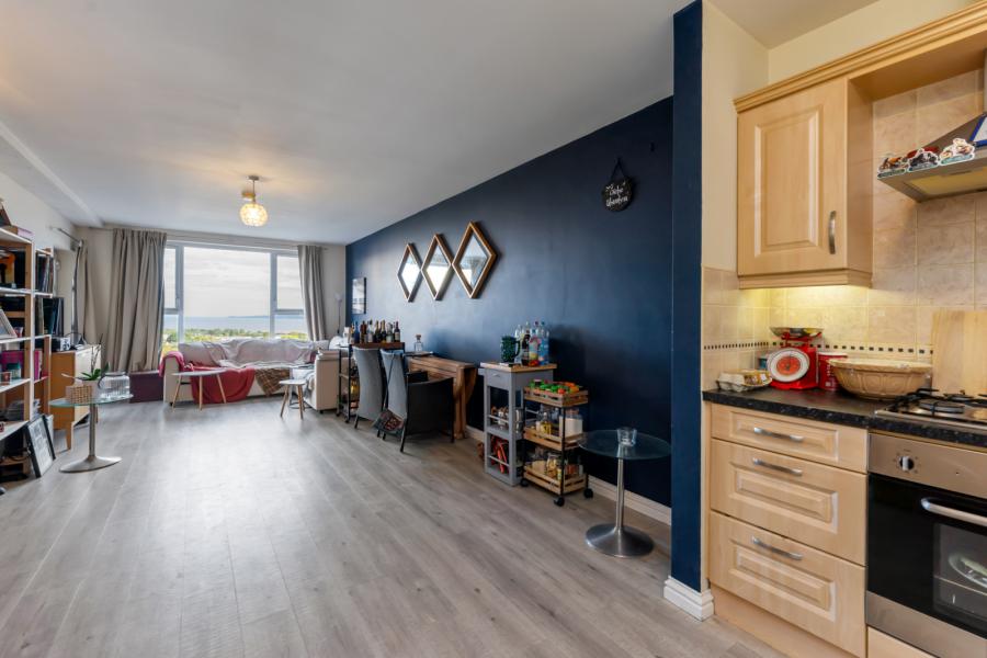 Apartment 68, 6 Northview