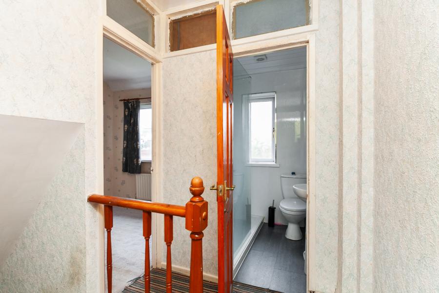 17 Hoylake Park