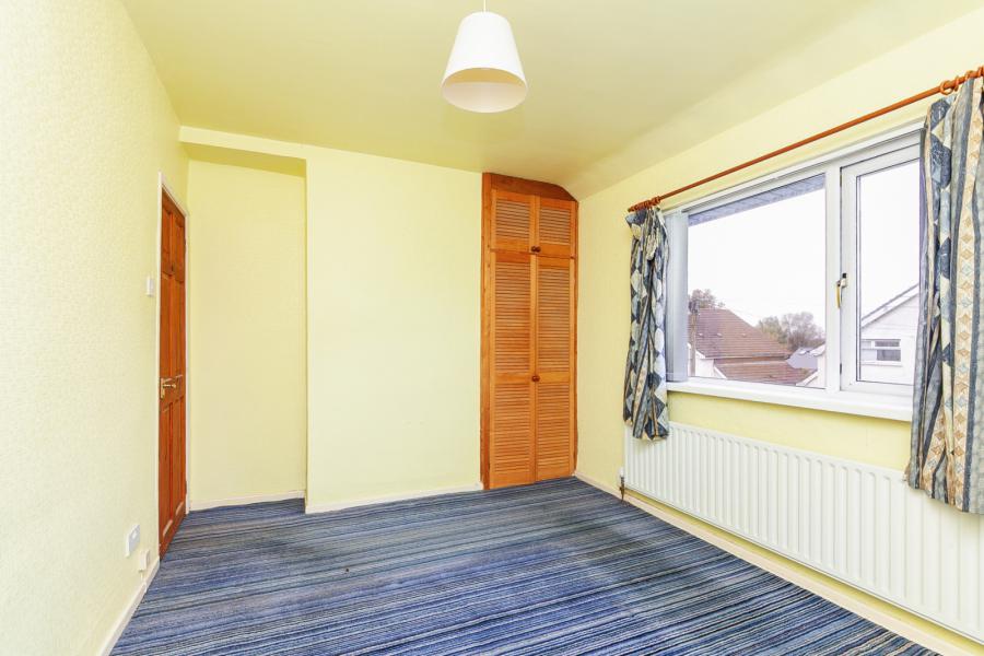 17 Hoylake Park