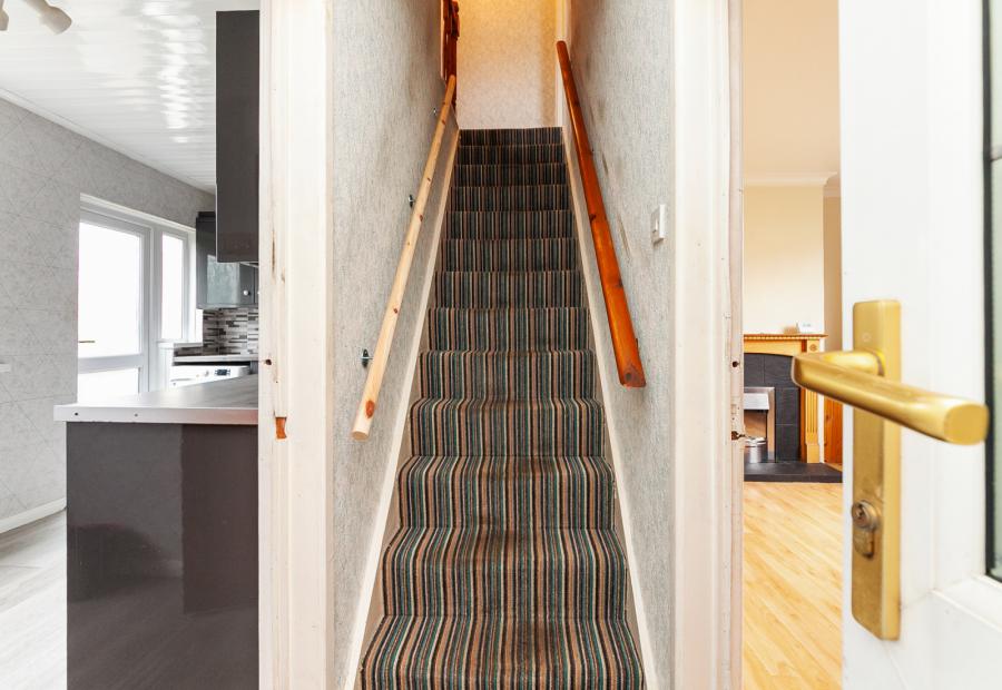 17 Hoylake Park
