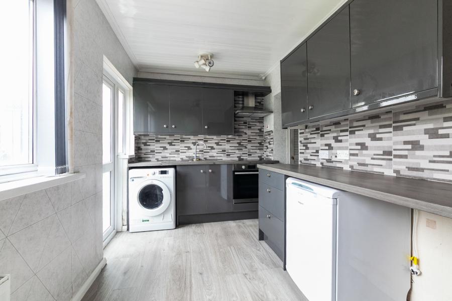 17 Hoylake Park