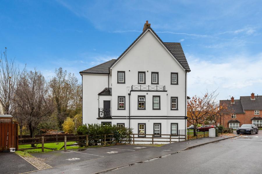 45 Tobar-Glen Crescent