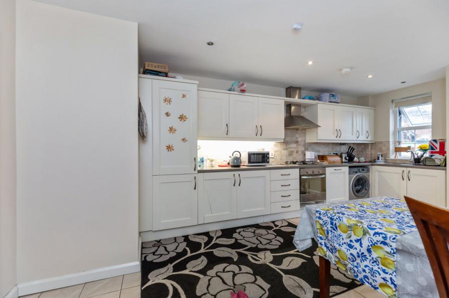 45 Tobar-Glen Crescent