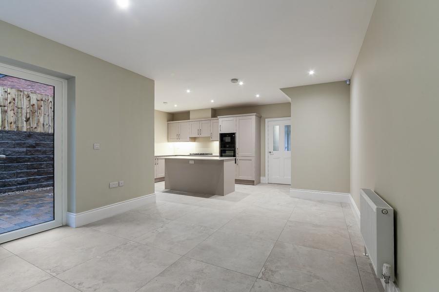 12 Ben Madigan Gardens