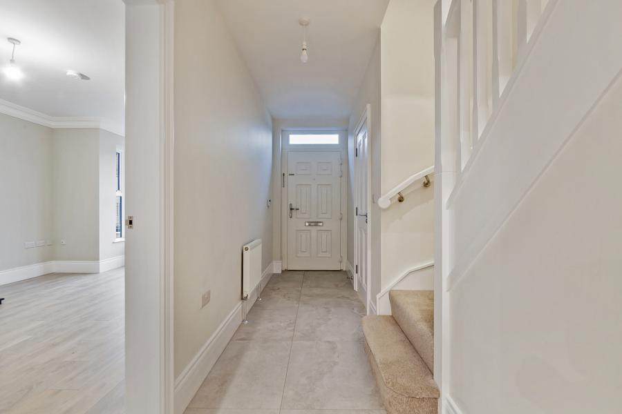 12 Ben Madigan Gardens