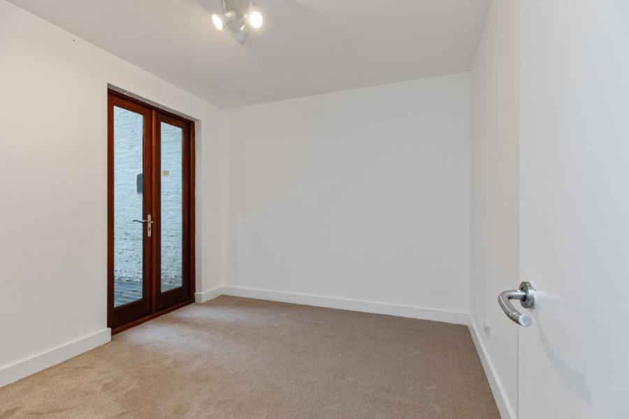 Apartment 2, 8 Cliftonville Avenue