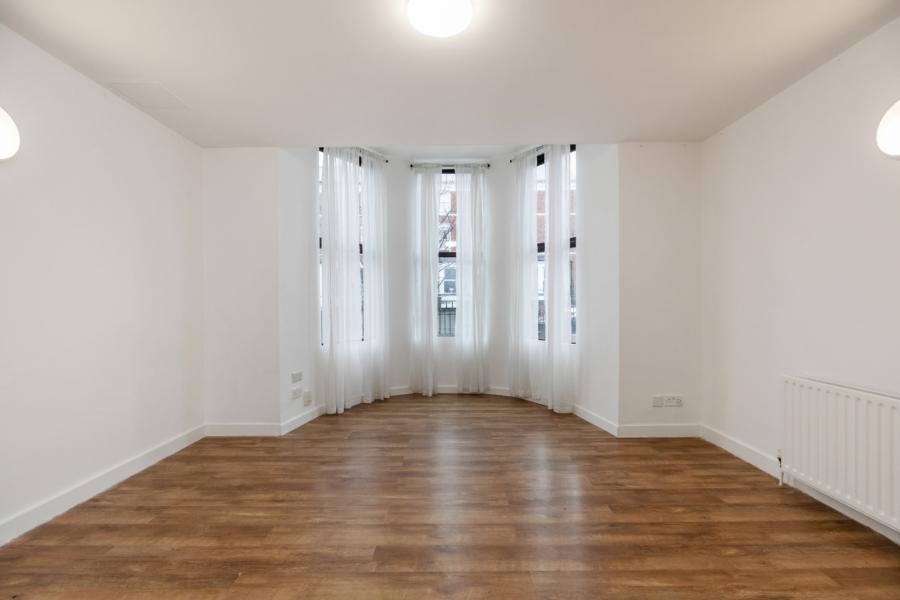 Apartment 2, 8 Cliftonville Avenue