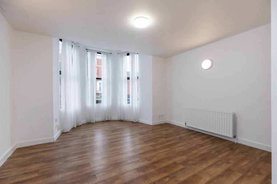 Apartment 2, 8 Cliftonville Avenue