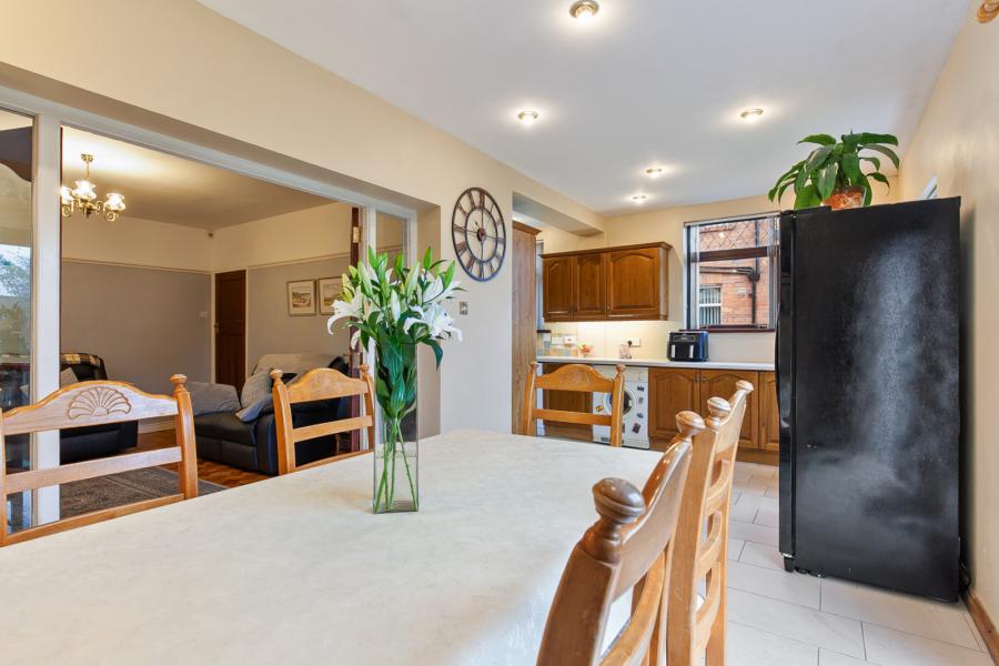 32 Sunningdale Park North