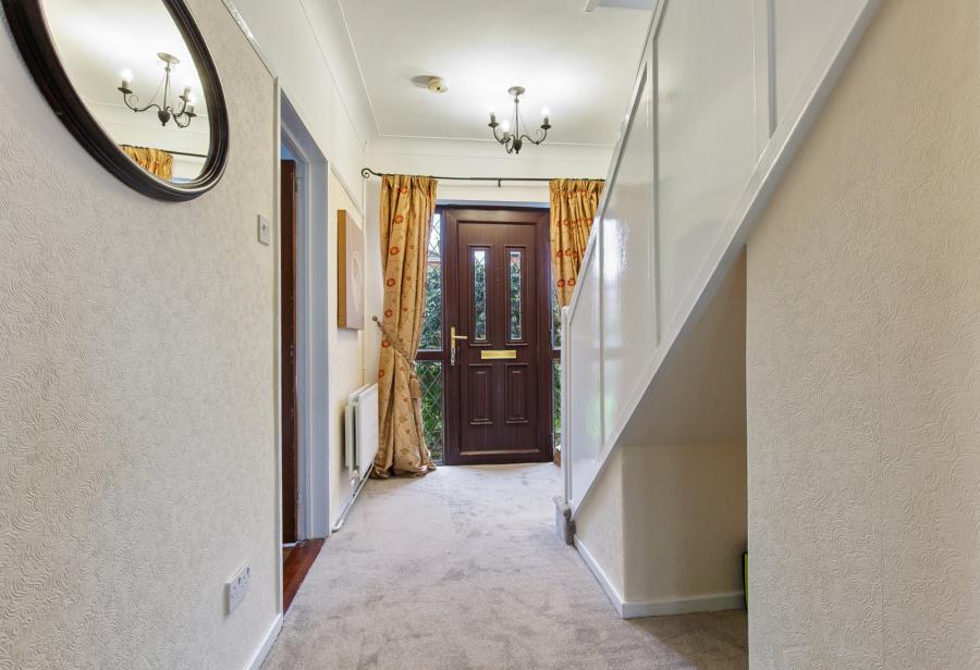 32 Sunningdale Park North