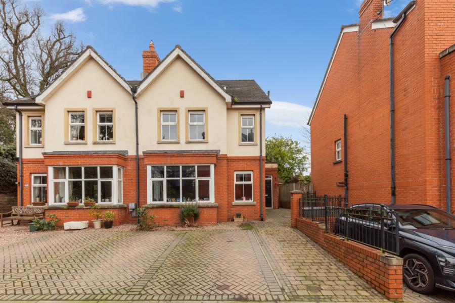 30 Fortwilliam Demesne, Belfast, County Antrim, BT15 4FD