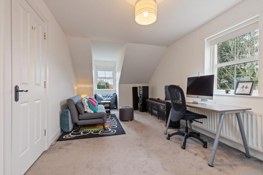 30 Fortwilliam Demesne