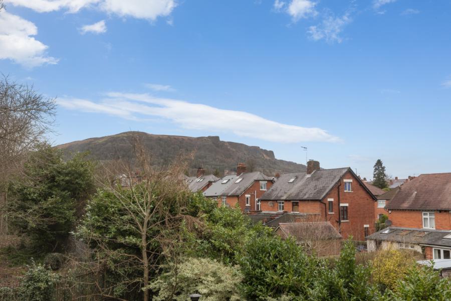 30 Fortwilliam Demesne