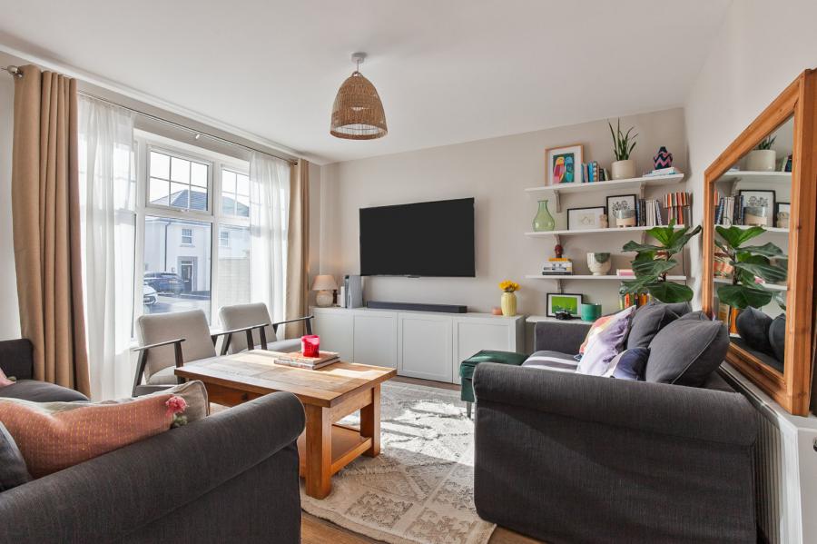 18 Ashbourne Manor Square