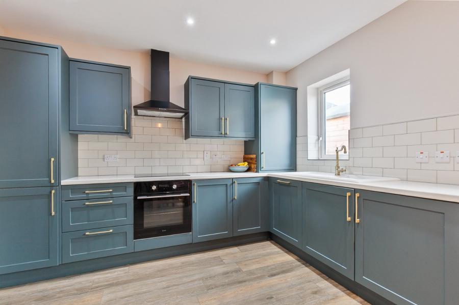 18 Ashbourne Manor Square