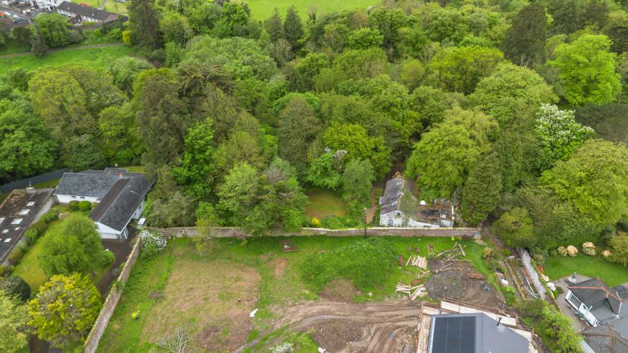 64 Old Manse Road