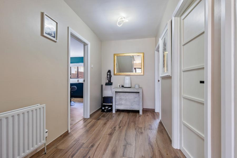 19 Lyndhurst Meadows