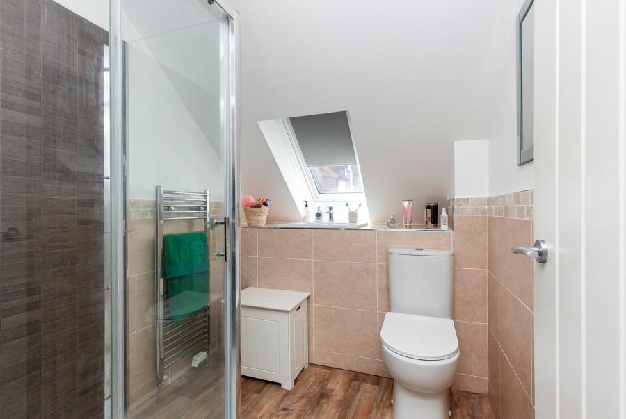 19 Lyndhurst Meadows