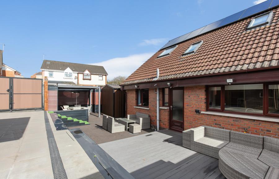 19 Lyndhurst Meadows