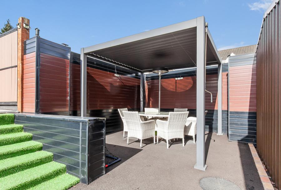 19 Lyndhurst Meadows