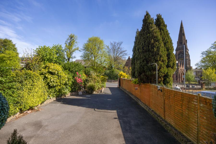 16 Cliftonville Road