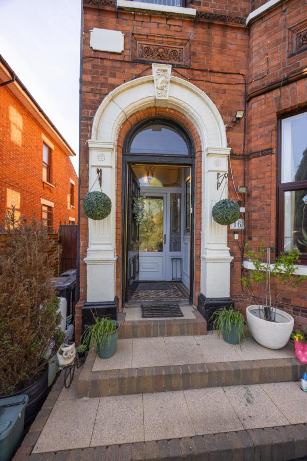 16 Cliftonville Road