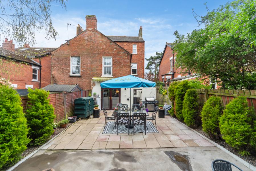 24 Chichester Avenue