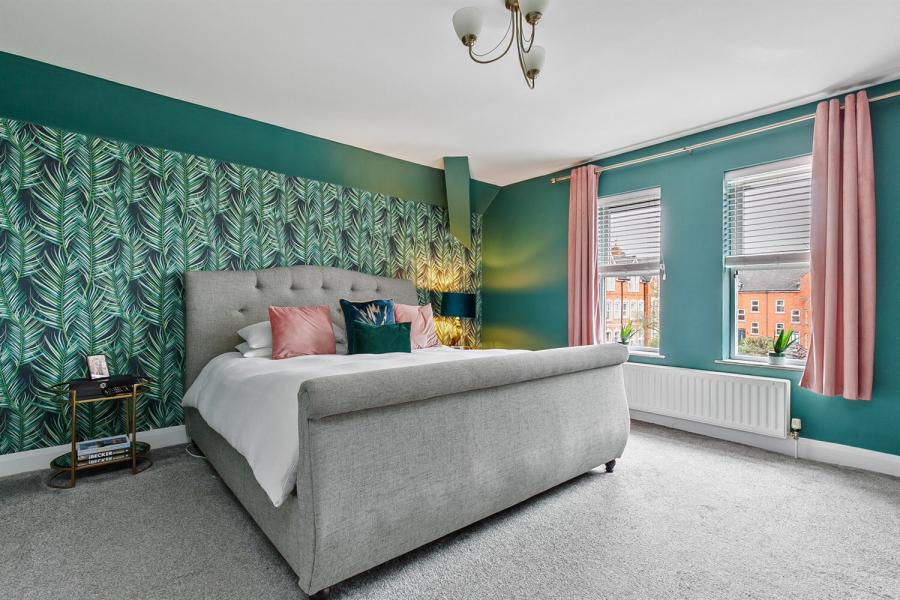 8 Fortwilliam Demesne