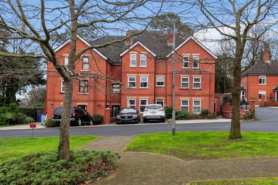 8 Fortwilliam Demesne