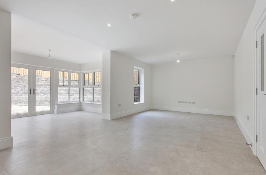 6 Ben Madigan Mews