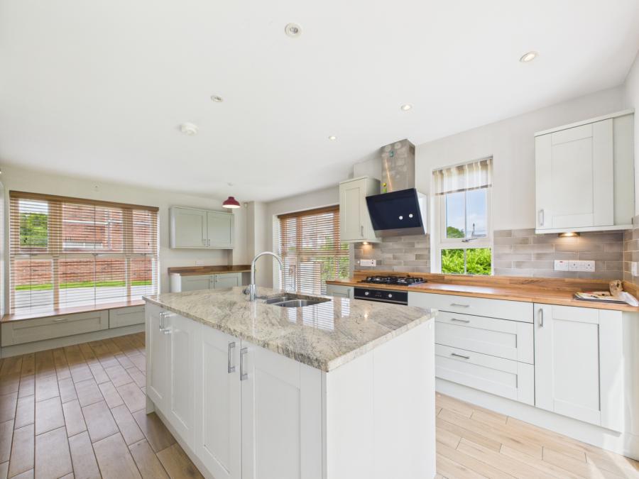 20F, Old Cavehill Road