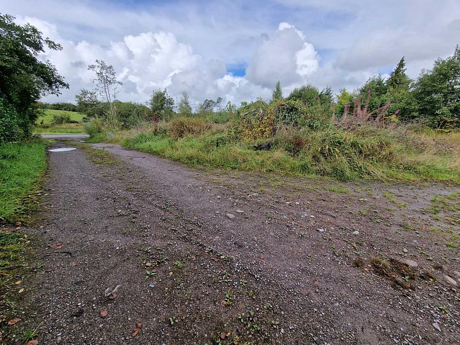 Circa 0.5 Acre Site With Opp Glengesh Road
