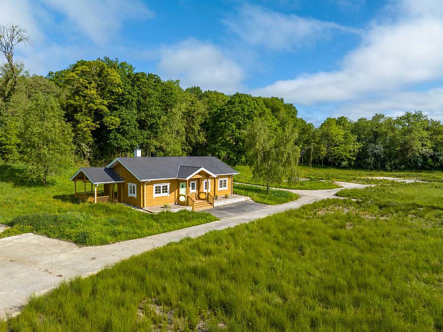 Land & Access To Private Lough Leambeg