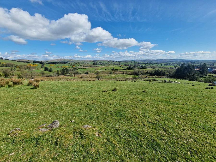 Circa 0.5 Acre Building Site With Opp Edenmore Lane