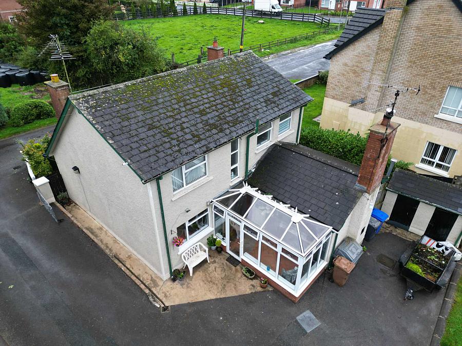 40 Ballinamullan Road