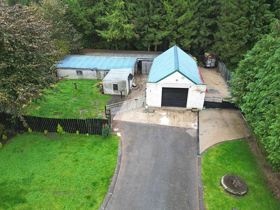 40 Ballinamullan Road