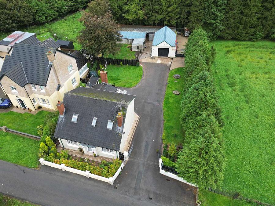 40 Ballinamullan Road