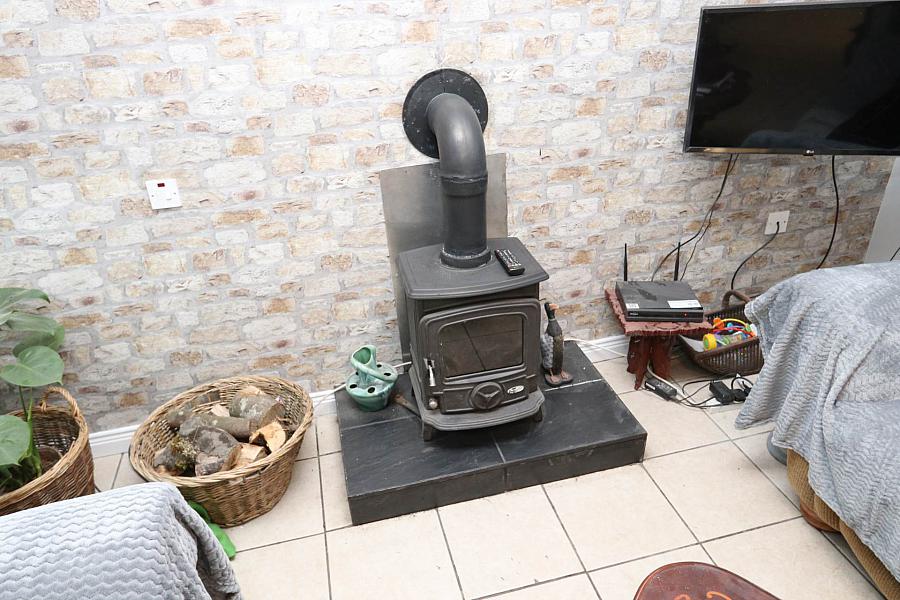 40 Ballinamullan Road