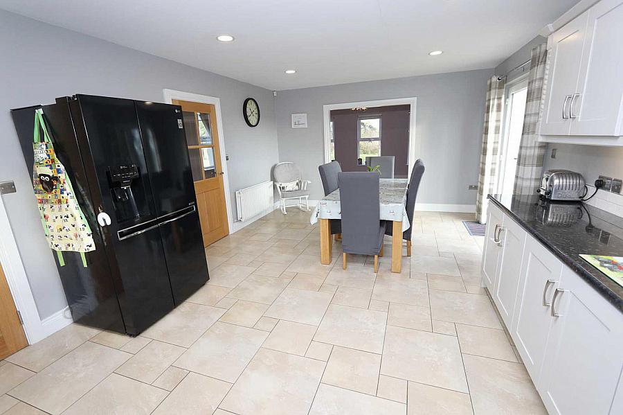 16 Drumnameel Road
