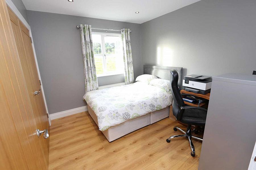 16 Drumnameel Road