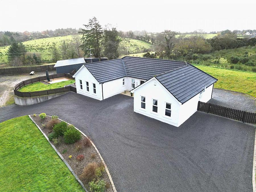 16 Drumnameel Road