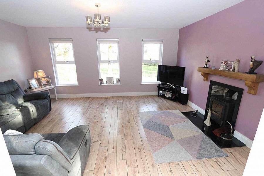 16 Drumnameel Road