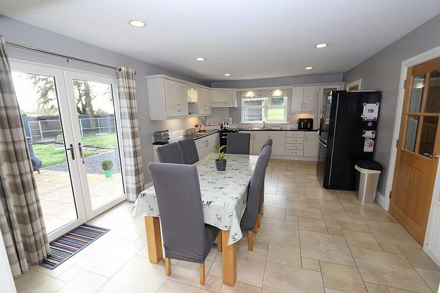 16 Drumnameel Road
