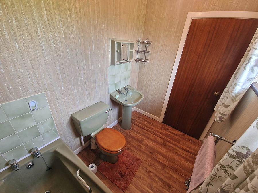 28 Colebrooke Park Road