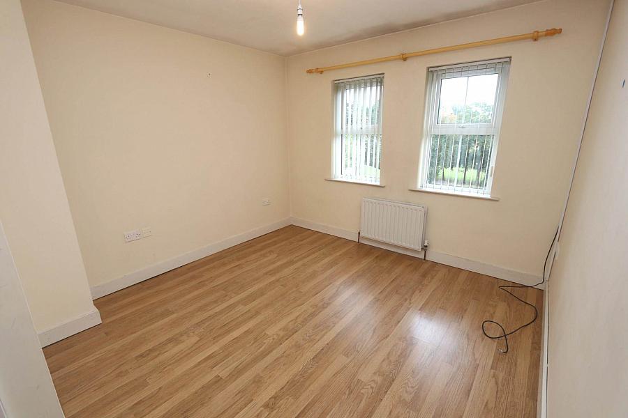 100 Silverhill Manor