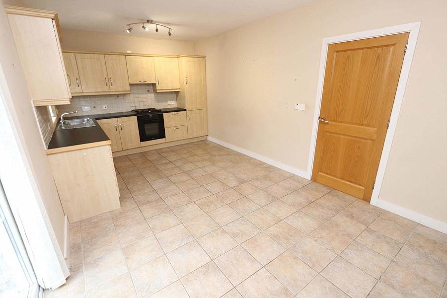 100 Silverhill Manor