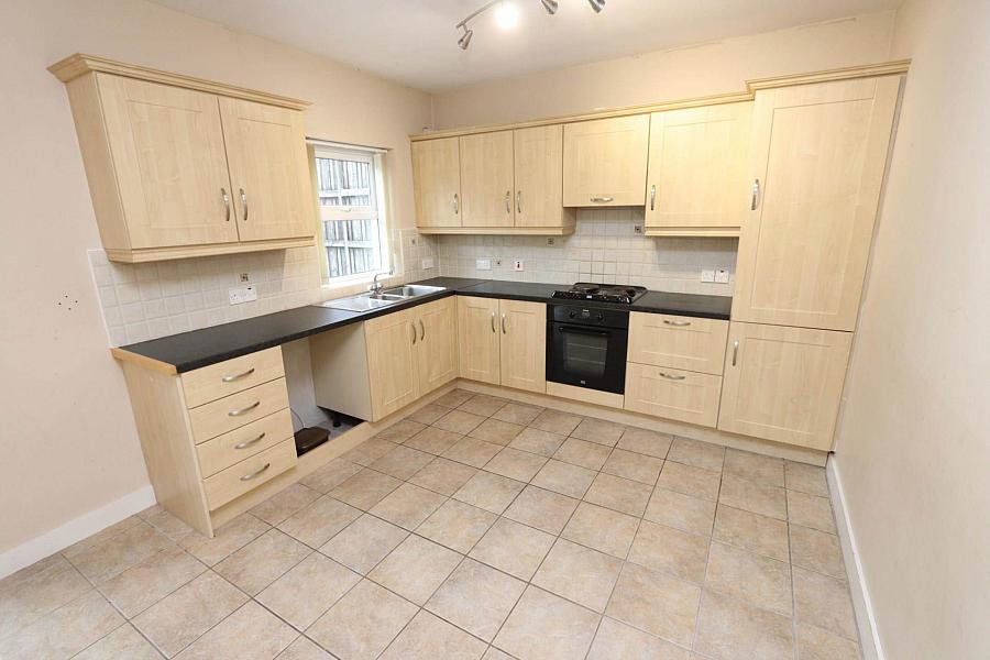 100 Silverhill Manor