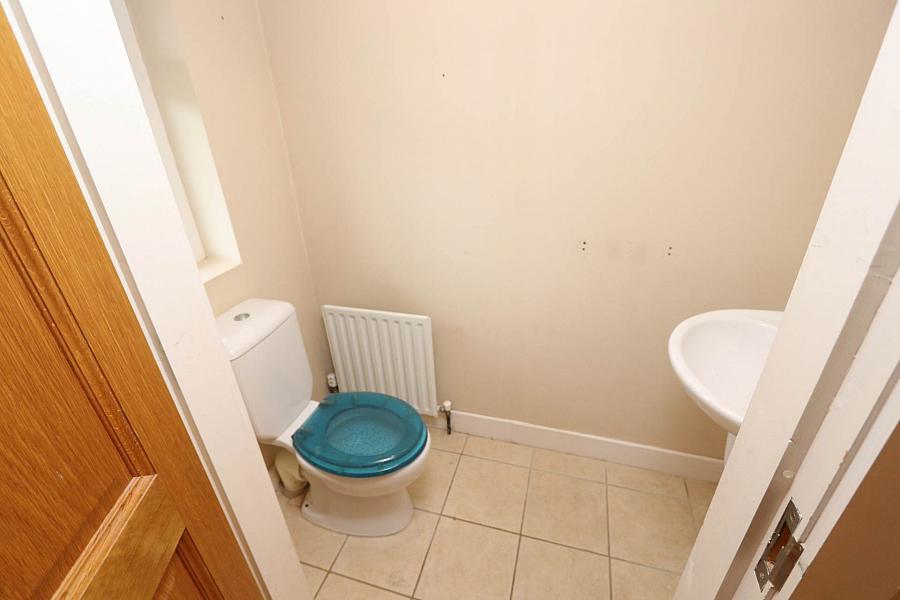 100 Silverhill Manor